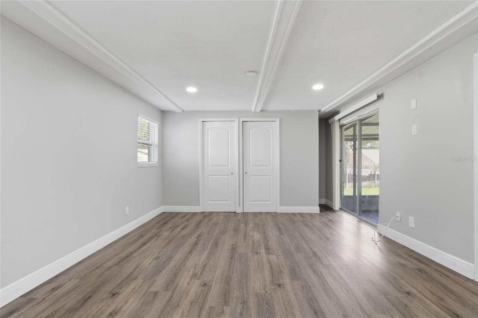 Single Family Residence at 8609 CHINABERRY DR, TAMPA, photo 9 of 32