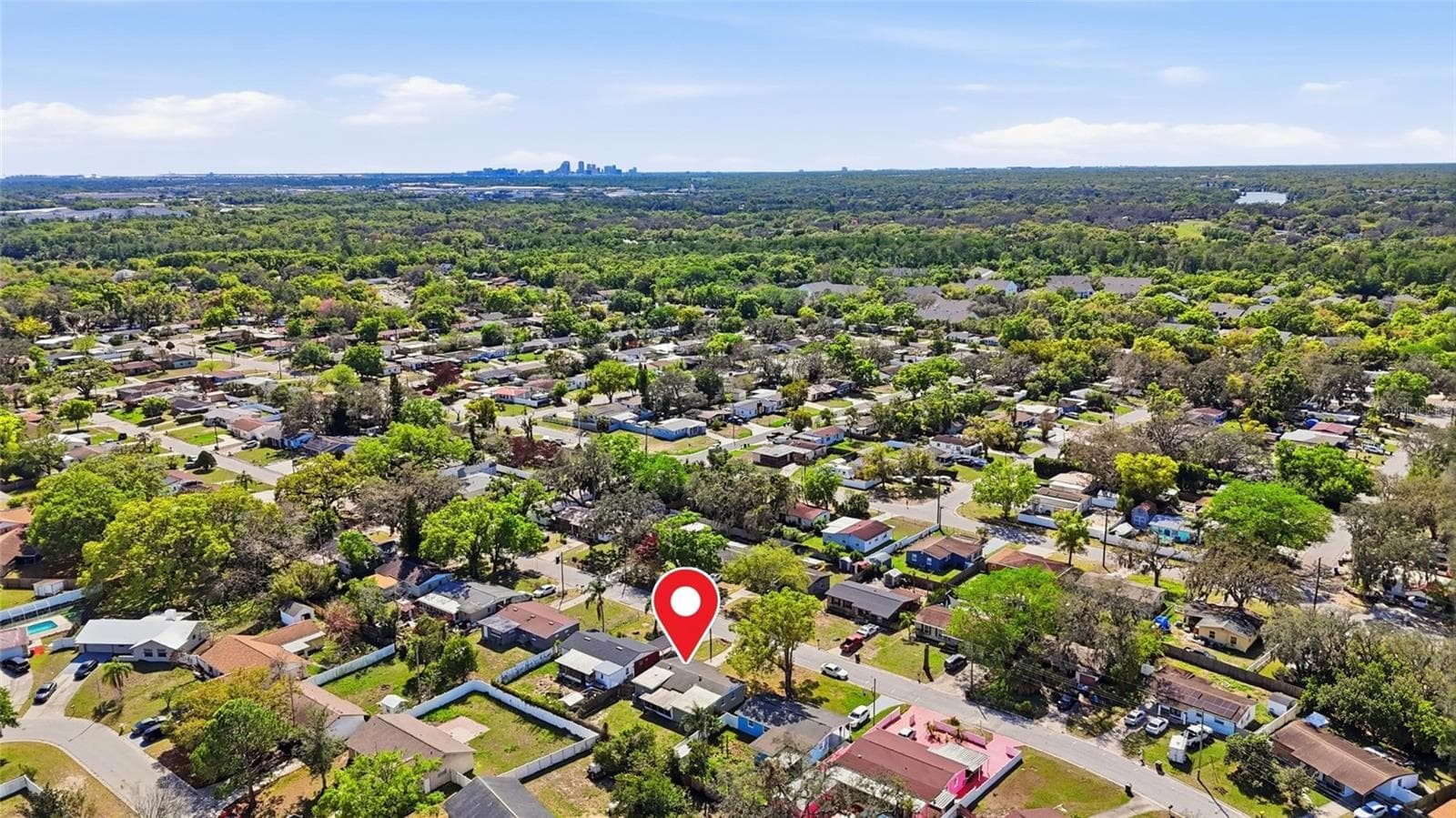 Single Family Residence at 8609 CHINABERRY DR, TAMPA, photo 16 of 32