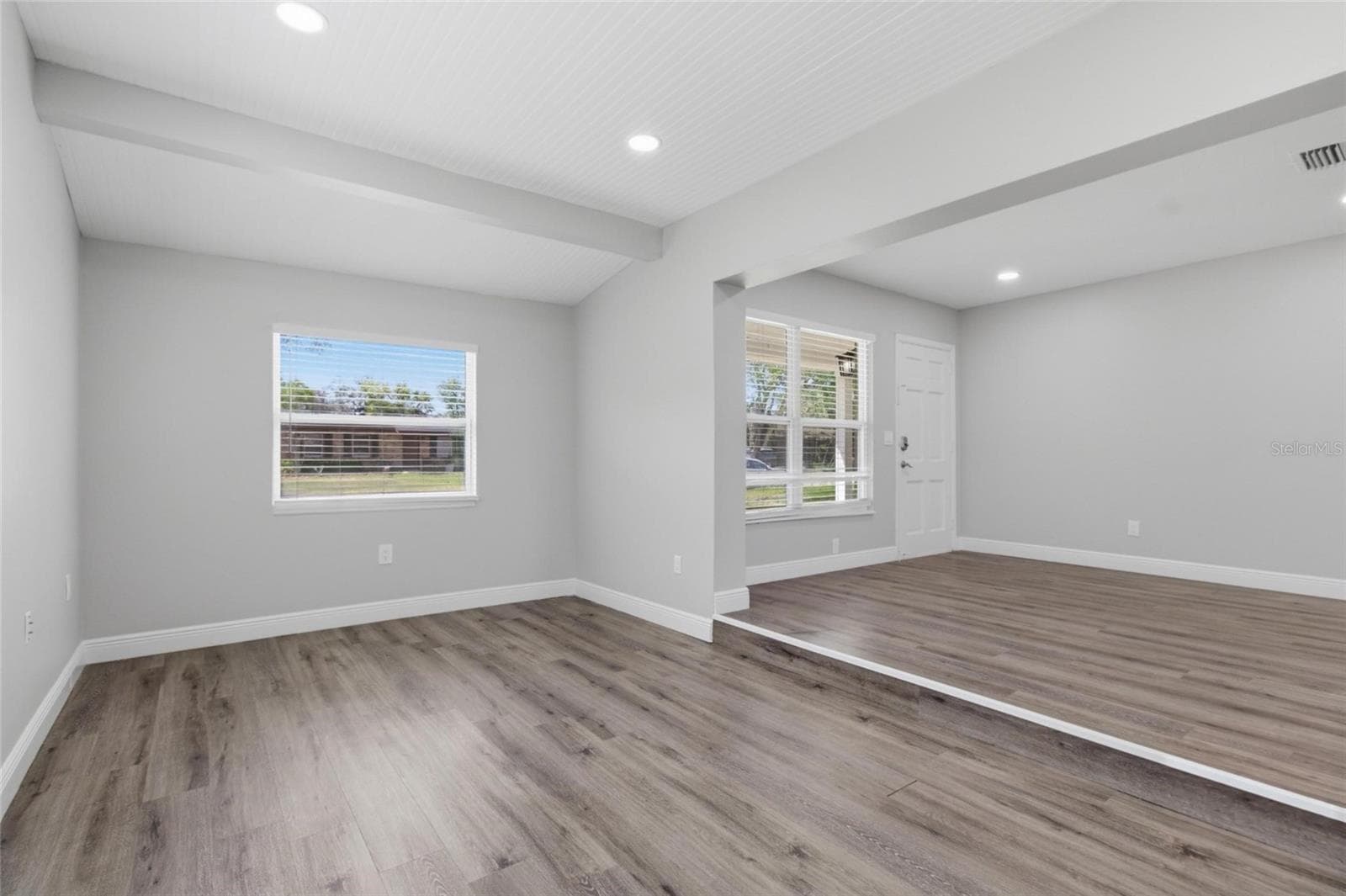 Single Family Residence at 8609 CHINABERRY DR, TAMPA, photo 17 of 32