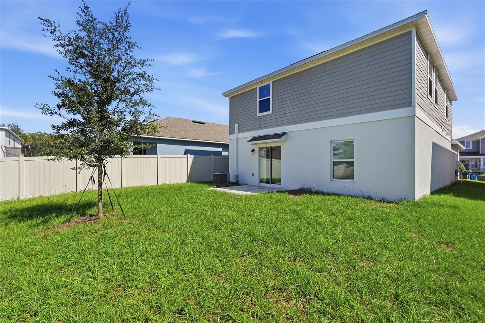 Spacious backyard - 418 COOL SUMMER LN, DAVENPORT