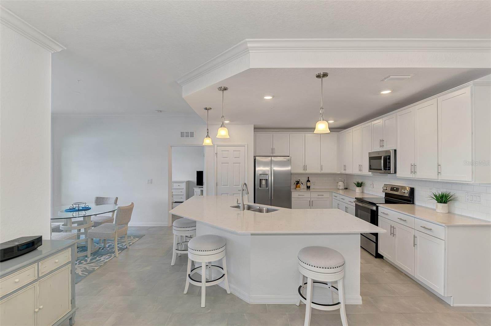 Kitchen - 10205 STAGGERBUSH DRIVE #102, VENICE