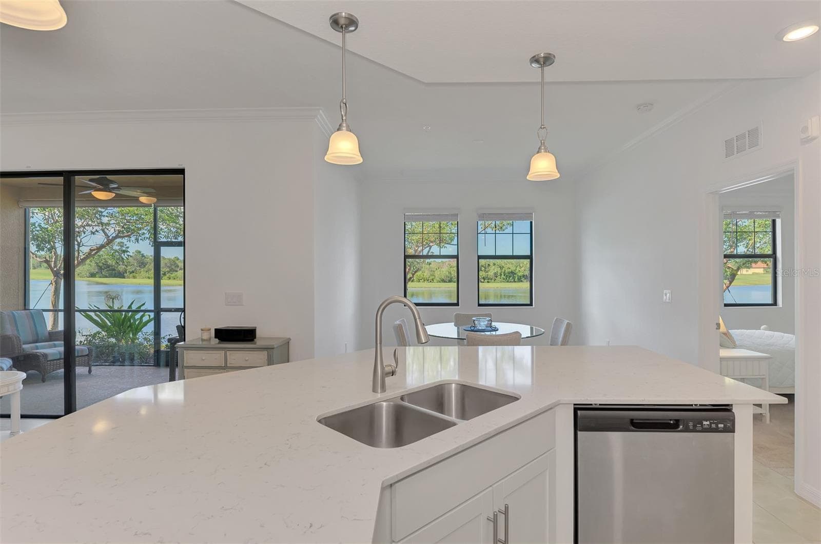 Kitchen island - 10205 STAGGERBUSH DRIVE #102, VENICE