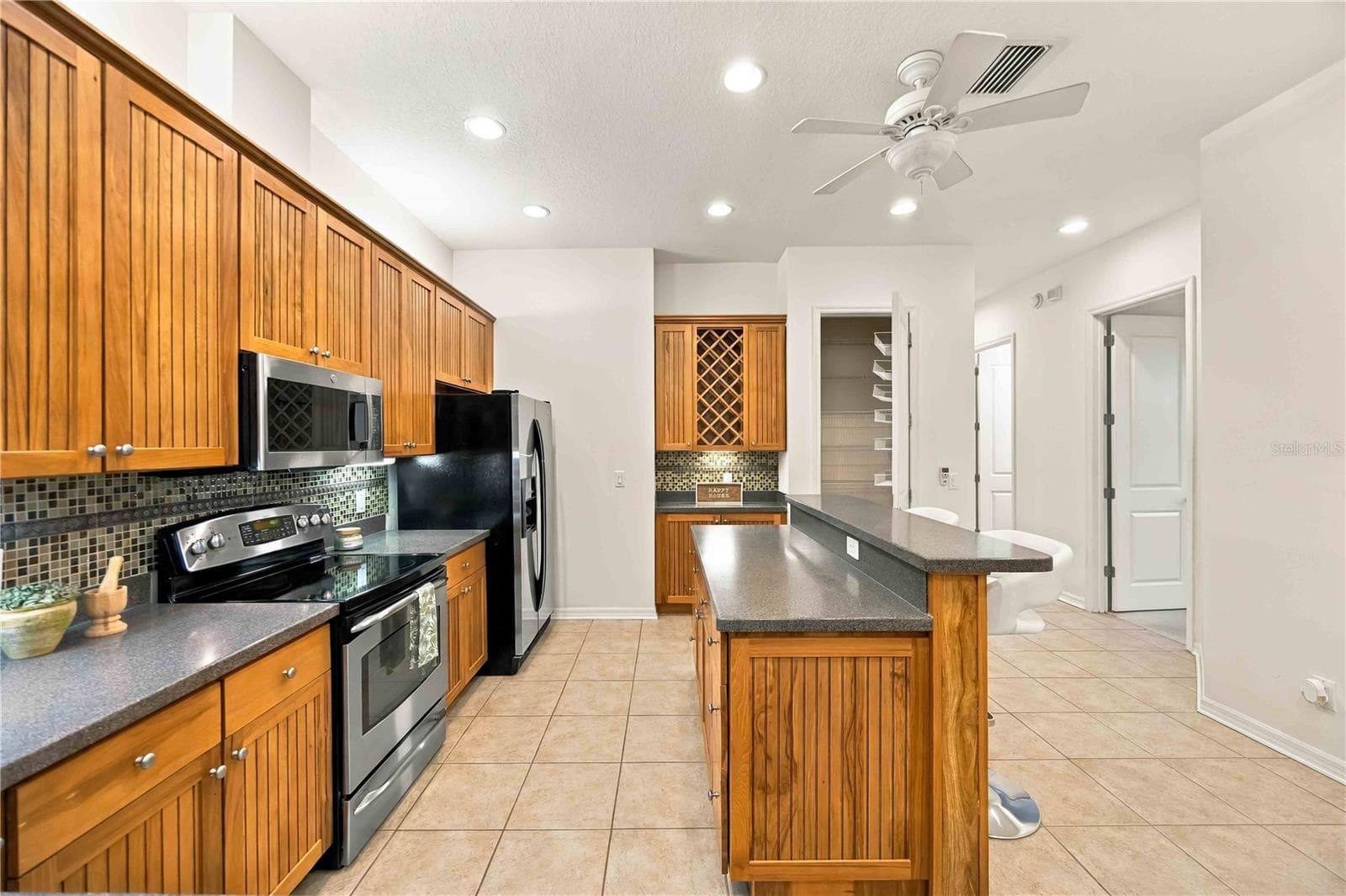 Villa at 7311 EMMA RD, BRADENTON, photo 9 of 54
