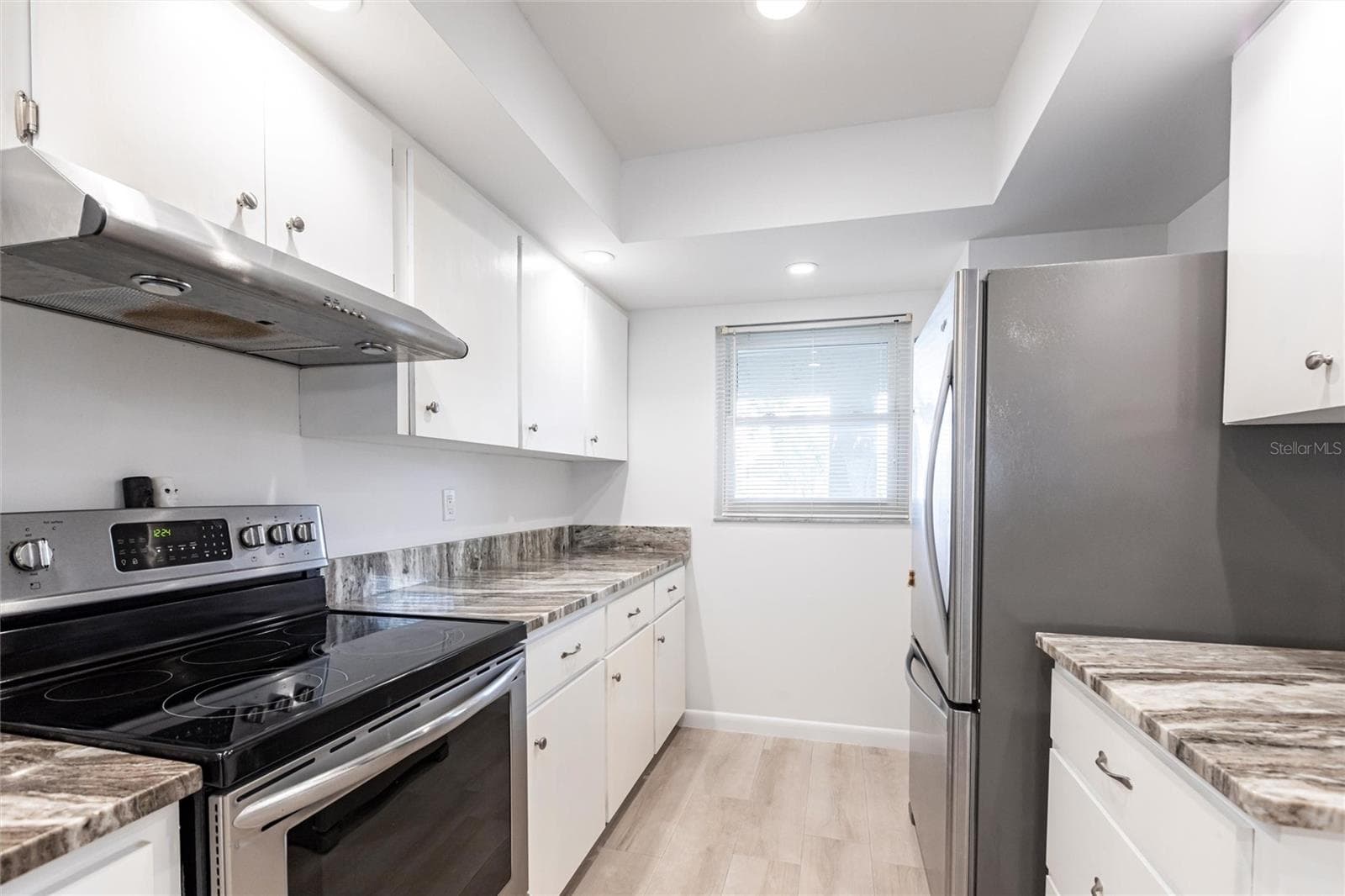 Kitchen - 7151 WOOD CREEK DR #205, SARASOTA