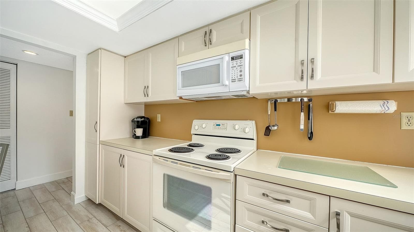 Condominium at 6287 MIDNIGHT PASS RD #103, SARASOTA, photo 14 of 36