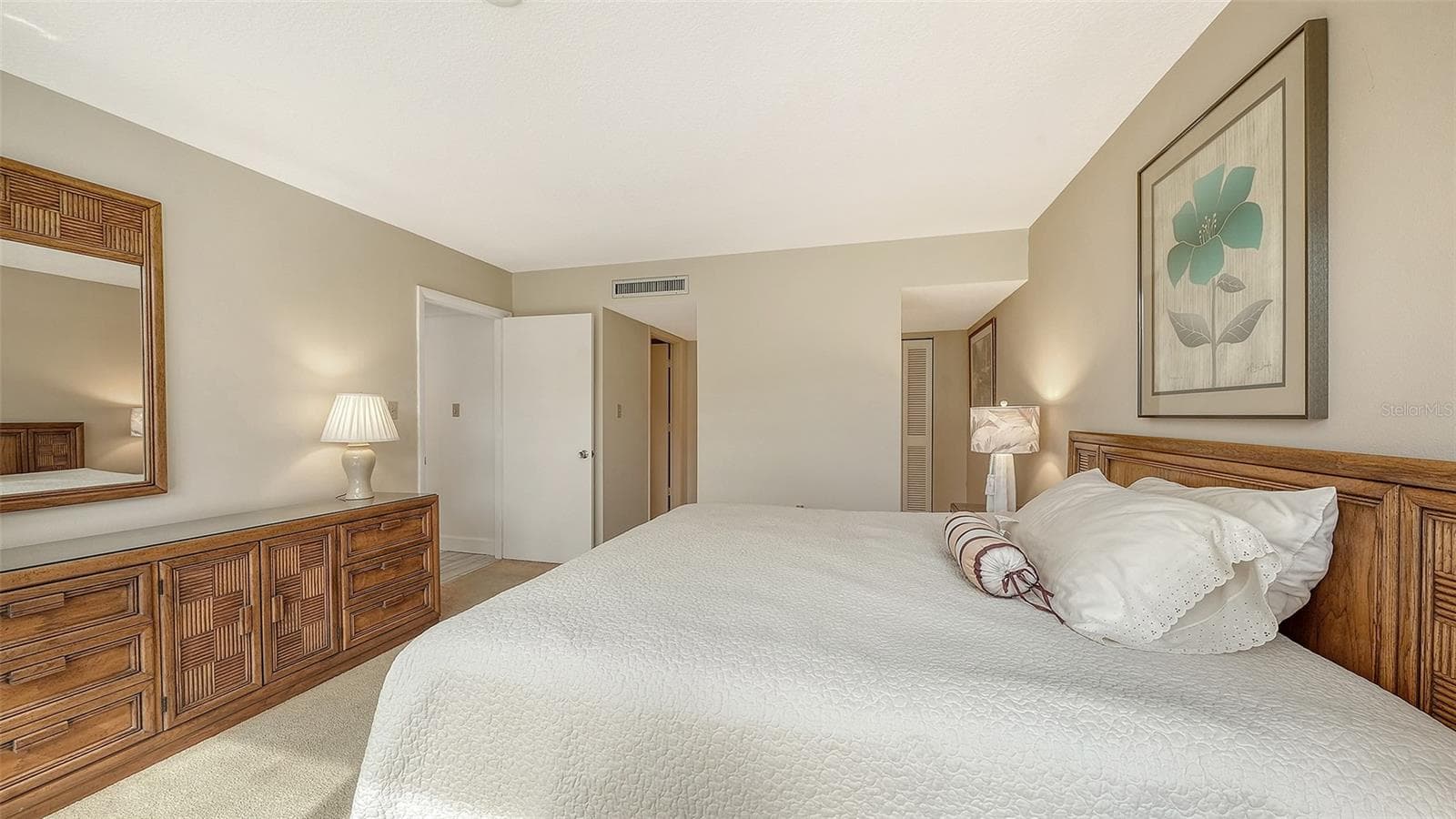 Condominium at 6287 MIDNIGHT PASS RD #103, SARASOTA, photo 16 of 36