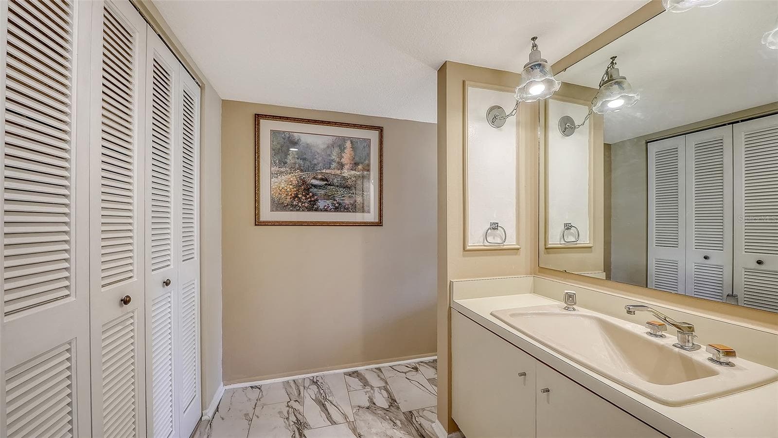 Condominium at 6287 MIDNIGHT PASS RD #103, SARASOTA, photo 18 of 36