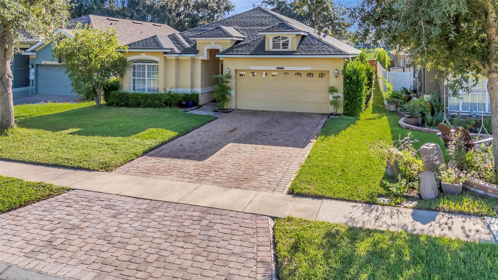 4877 Grassy Knoll - 4877 GRASSY KNOLL DR, TAVARES