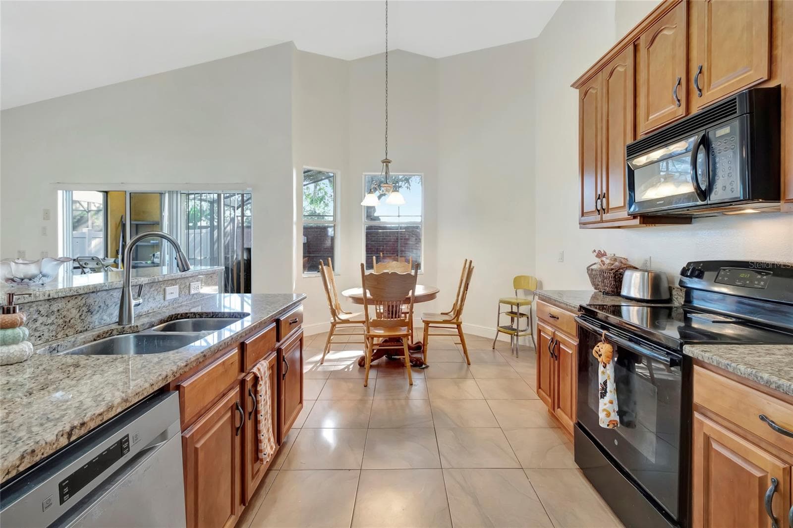 All appliances included - 4877 GRASSY KNOLL DR, TAVARES