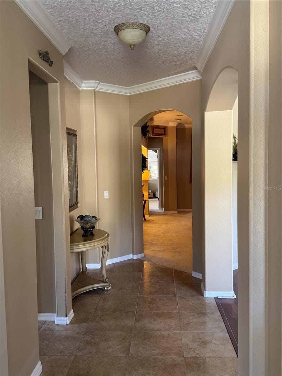 Single Family Residence at 108 DOE RUN DR, WINTER GARDEN, photo 3 of 34