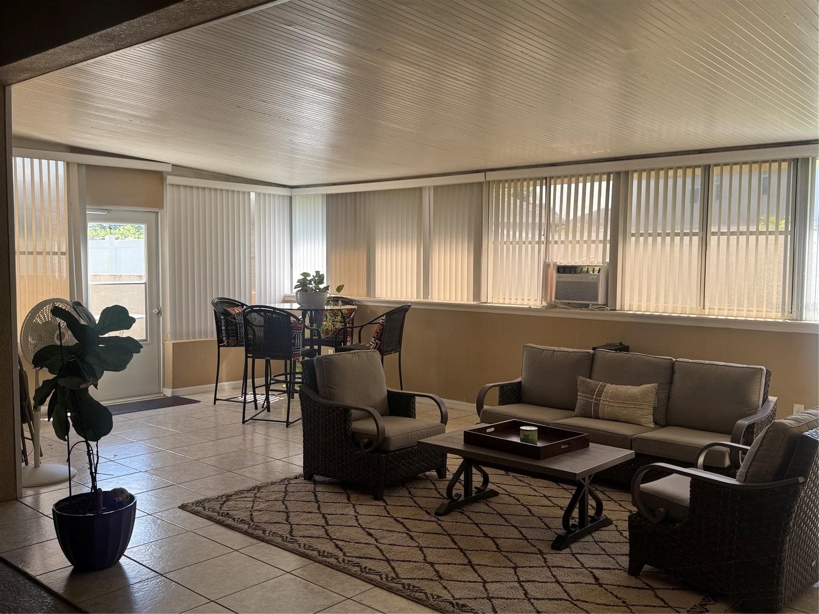 Single Family Residence at 108 DOE RUN DR, WINTER GARDEN, photo 10 of 34