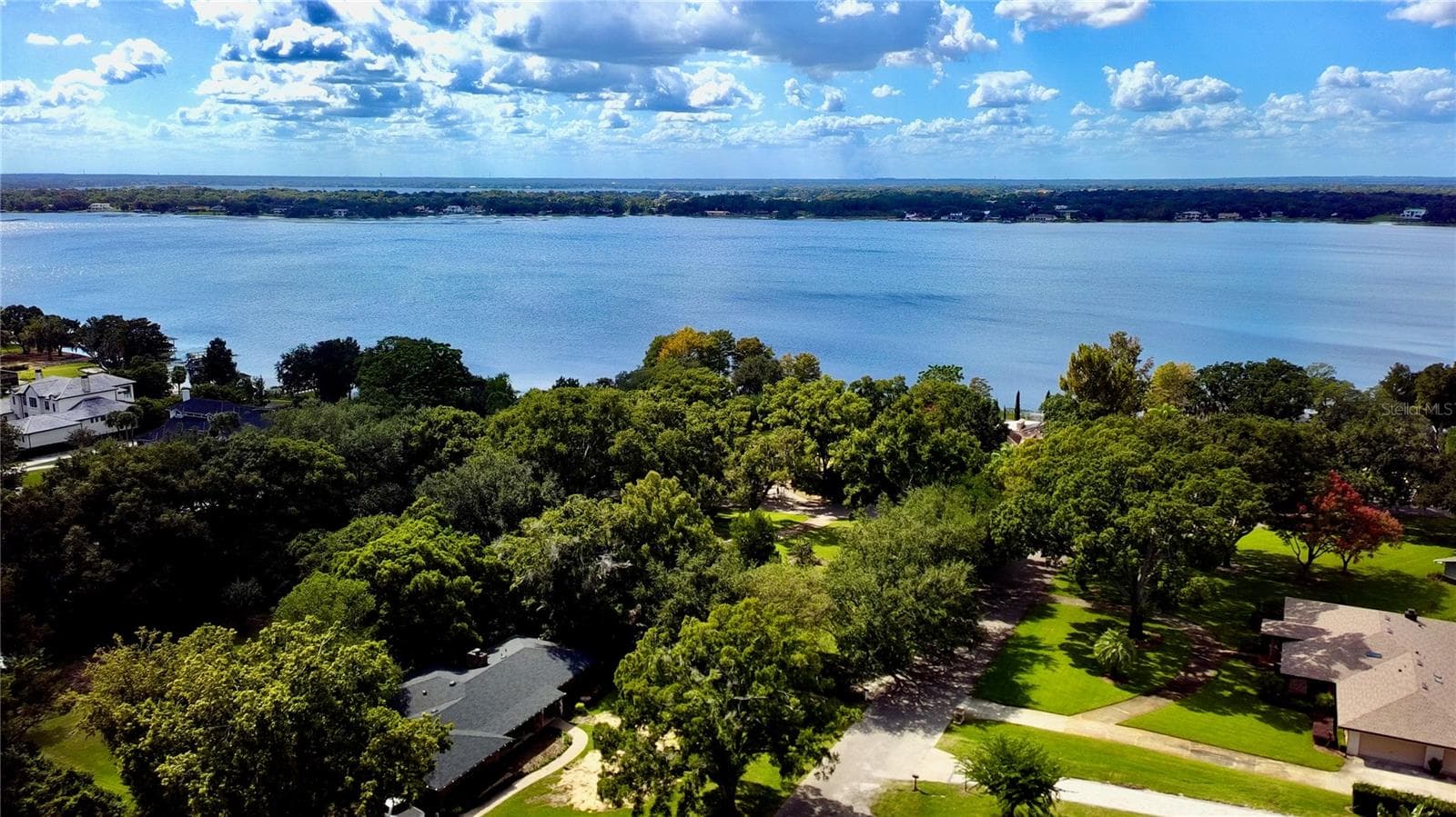 Chain of Lakes access - 9601 AMBLESIDE DR, WINDERMERE