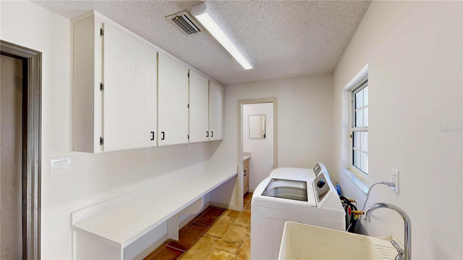 Single Family Residence at 9601 AMBLESIDE DR, WINDERMERE, photo 20 of 69