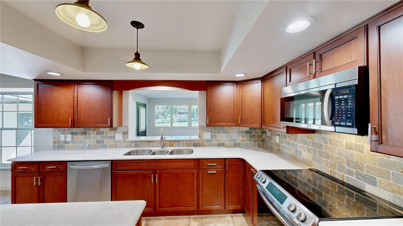 Single Family Residence at 9601 AMBLESIDE DR, WINDERMERE, photo 38 of 69