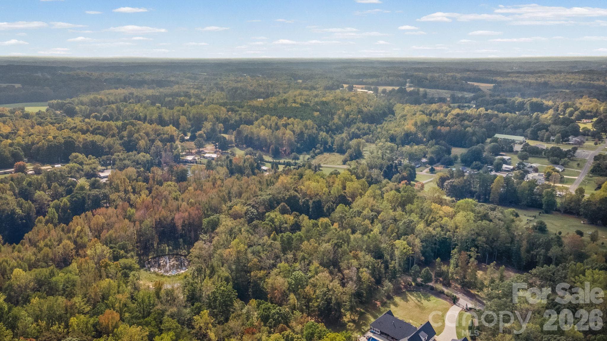 Single Family Residence at 270 Sweet Autumn Lane, Lexington, photo 6 of 45