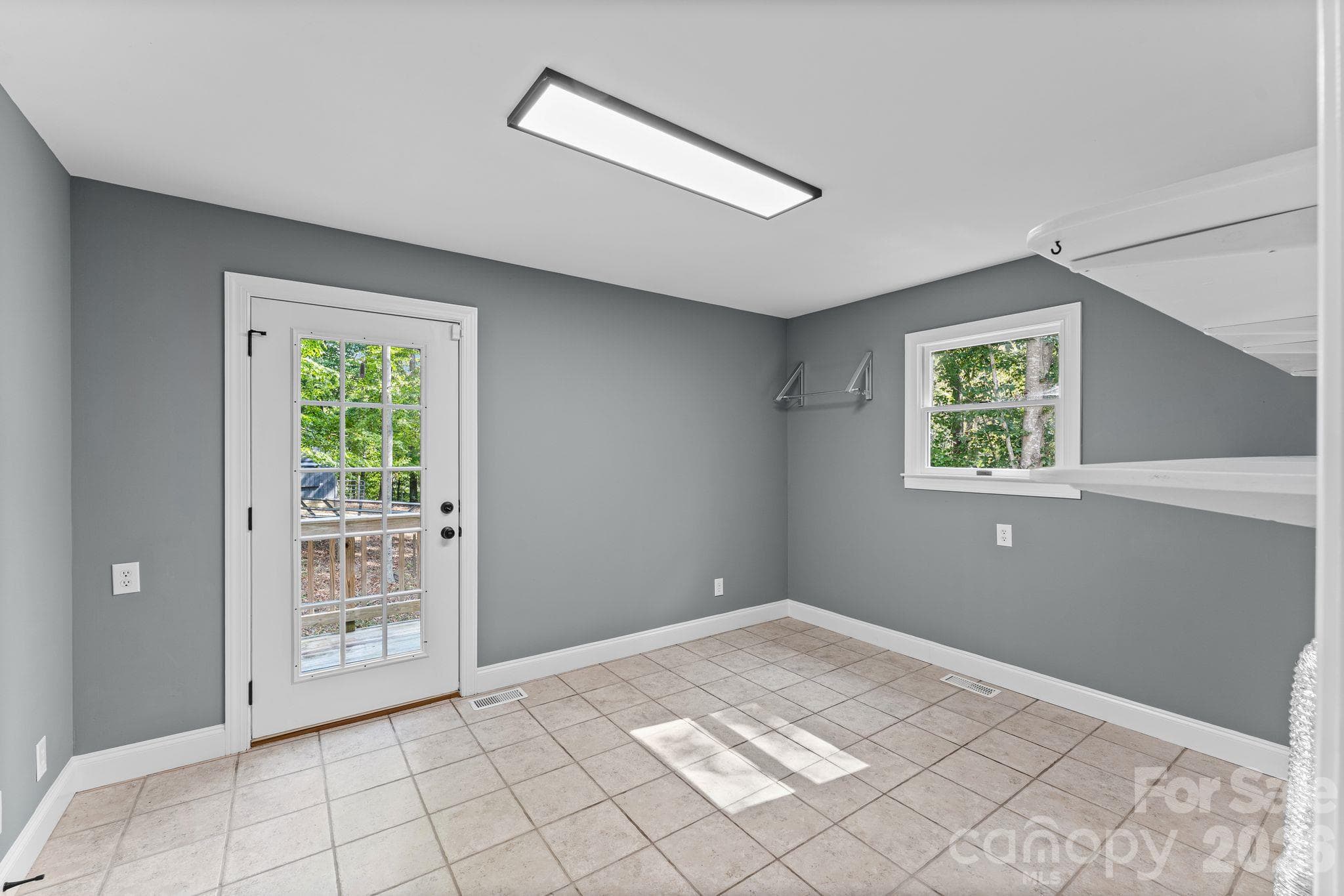 Single Family Residence at 270 Sweet Autumn Lane, Lexington, photo 27 of 45