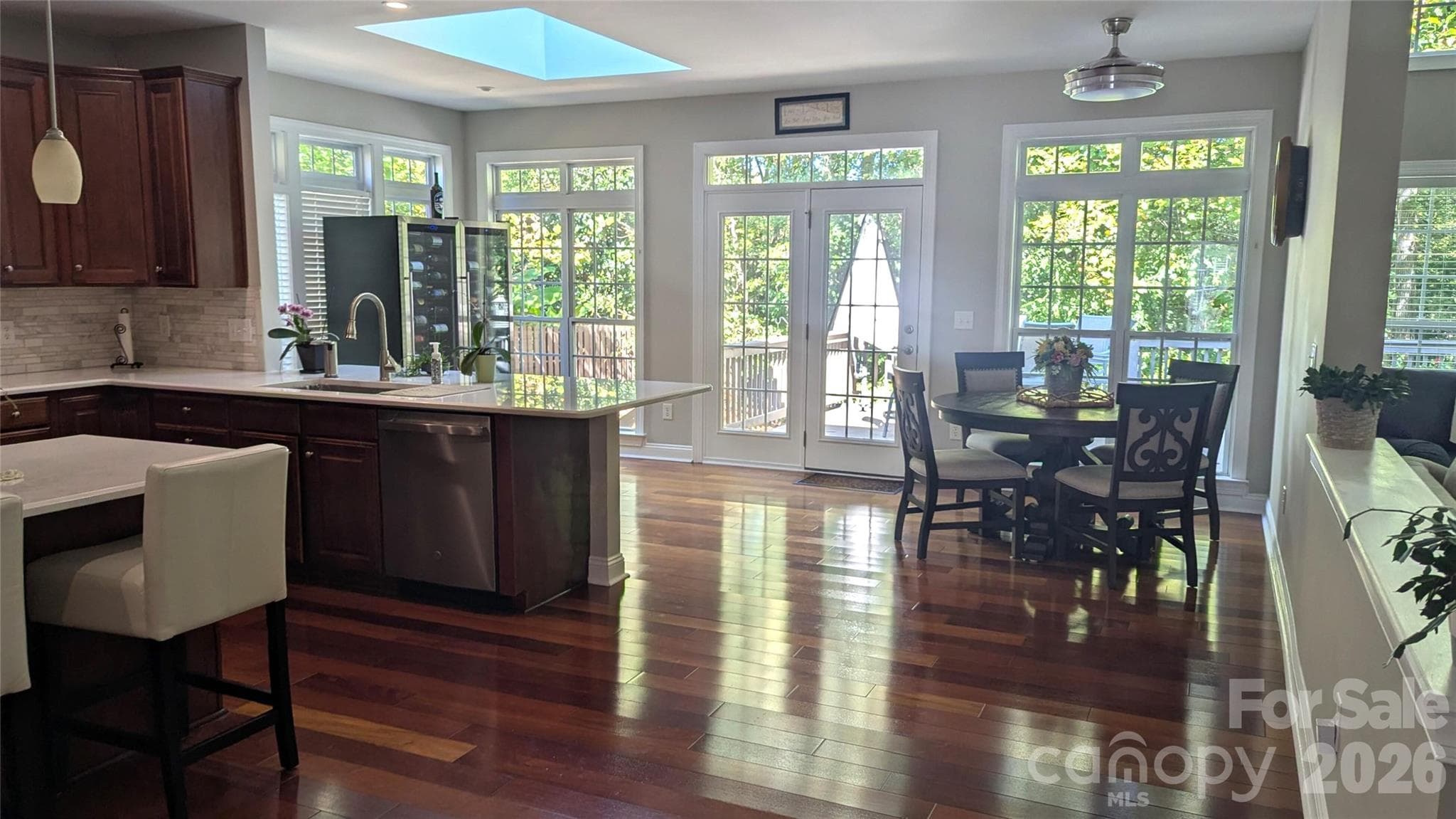 Single Family Residence at 2221 Creek View Court, Fort Mill, photo 12 of 35