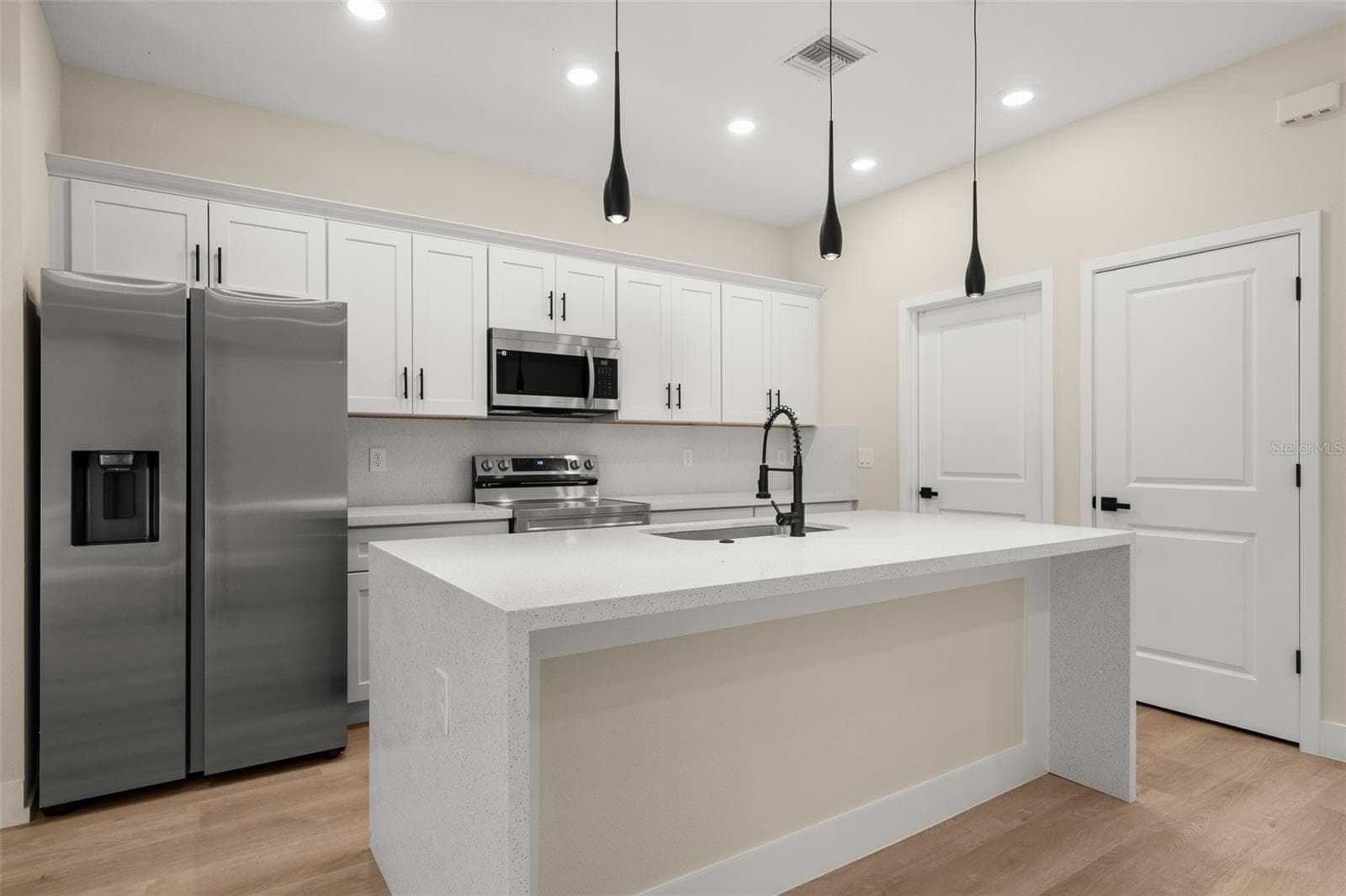 Kitchen - 9107 OVIEDO ST, SEBRING