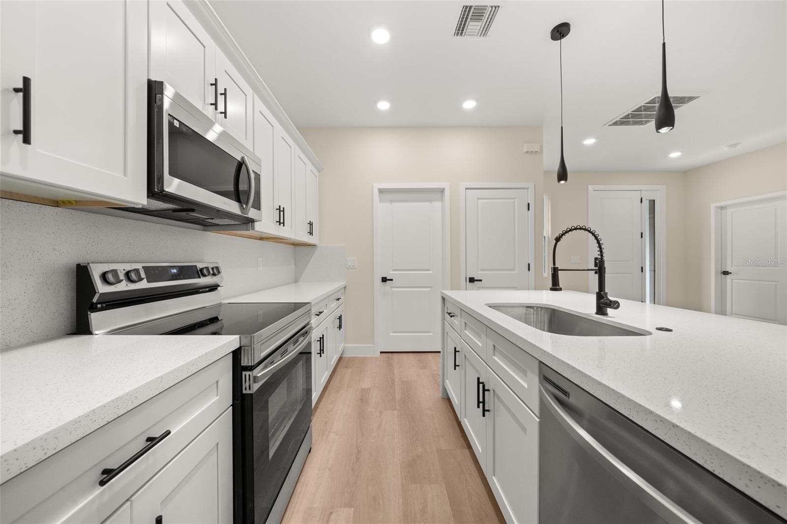 Kitchen - 9107 OVIEDO ST, SEBRING