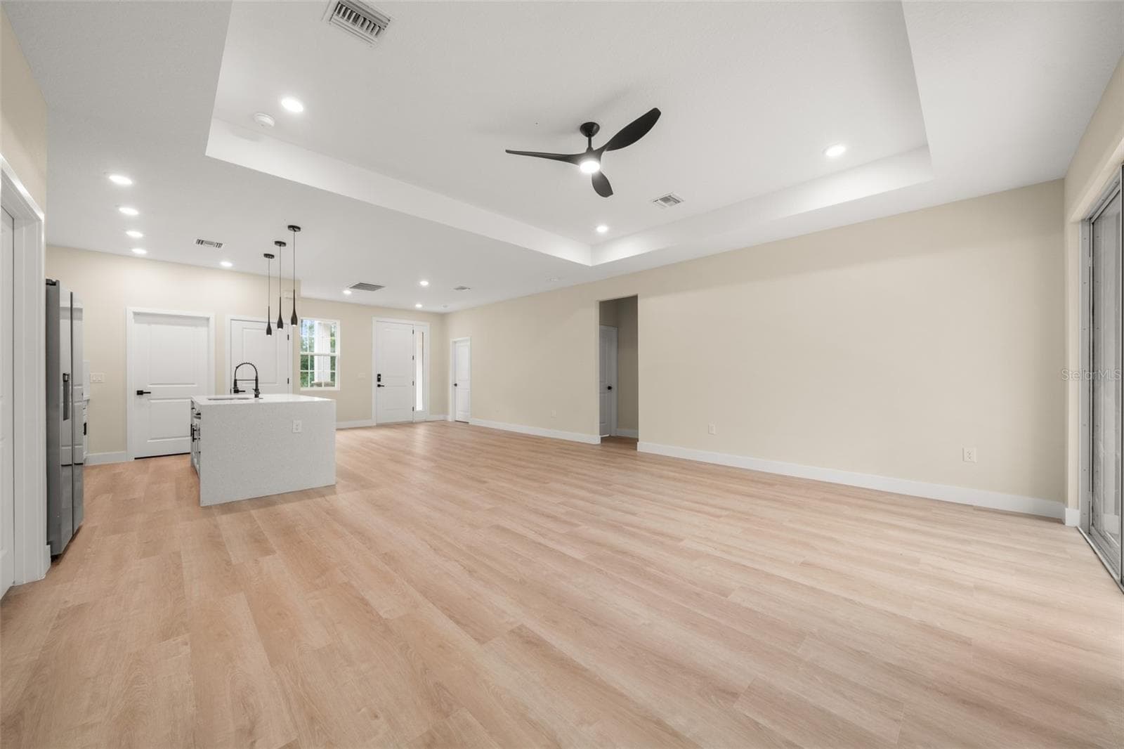Living room - 9107 OVIEDO ST, SEBRING