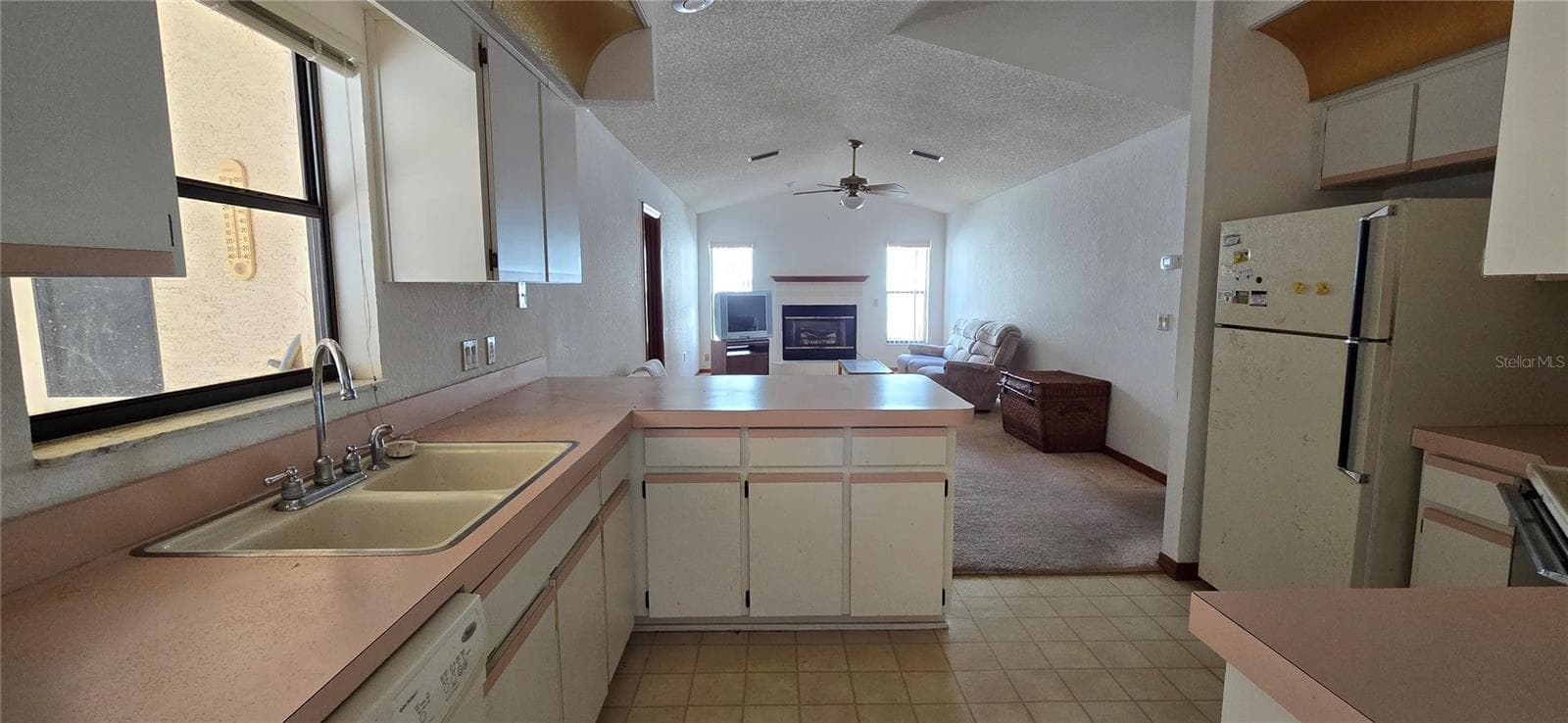Single Family Residence at 2315 RENTON LN, SPRING HILL, photo 13 of 33