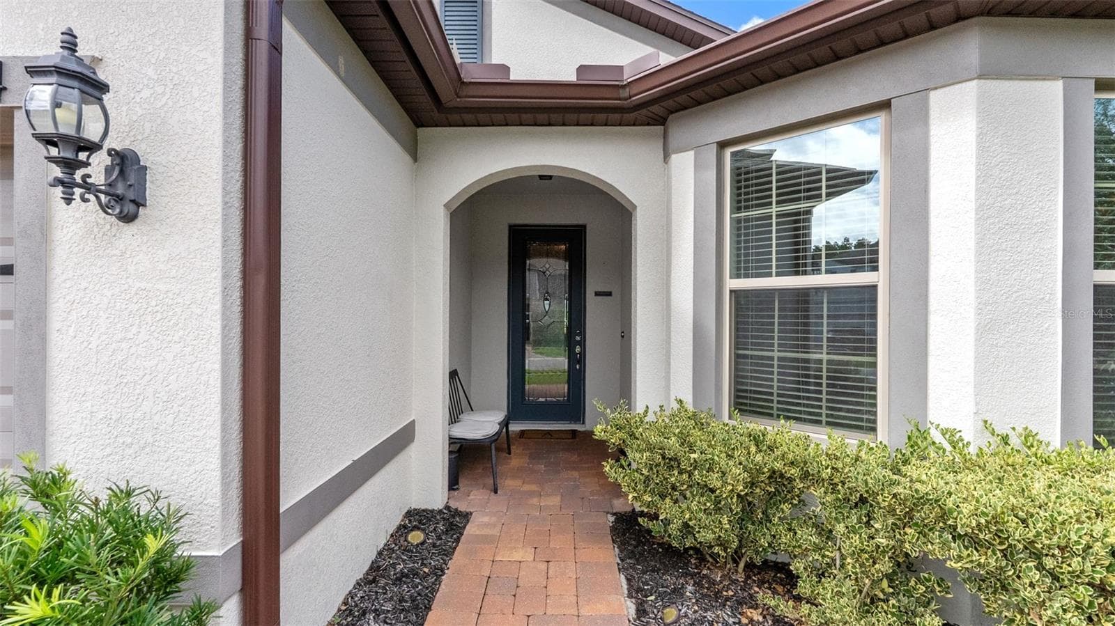 Front Exterior Covered Front Porch - 19234 MOSSY PINE DR, TAMPA