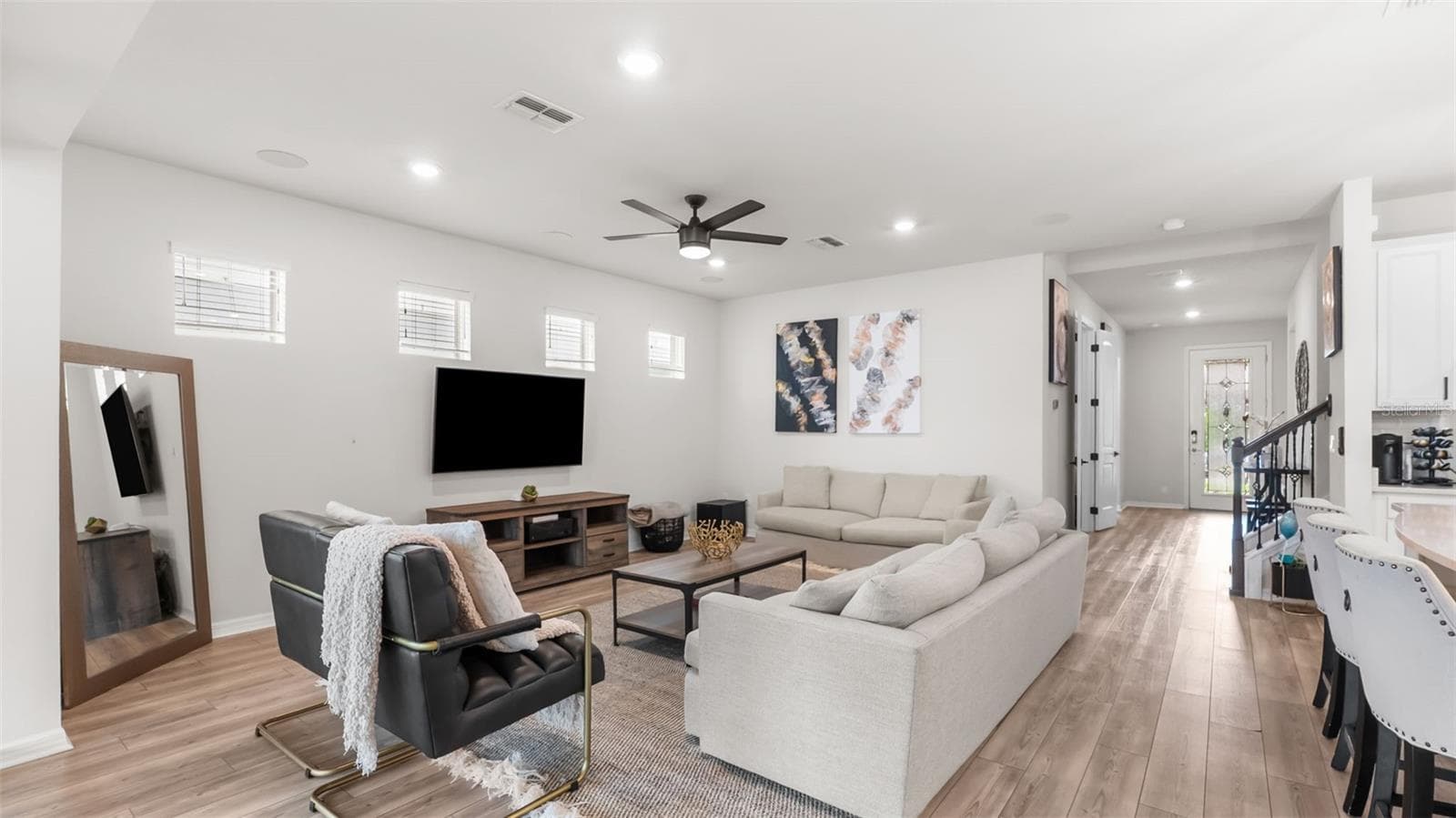 Living Room - 19234 MOSSY PINE DR, TAMPA