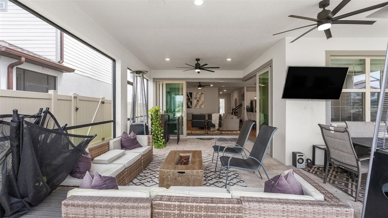 Lanai: Covered Seating Area - 19234 MOSSY PINE DR, TAMPA