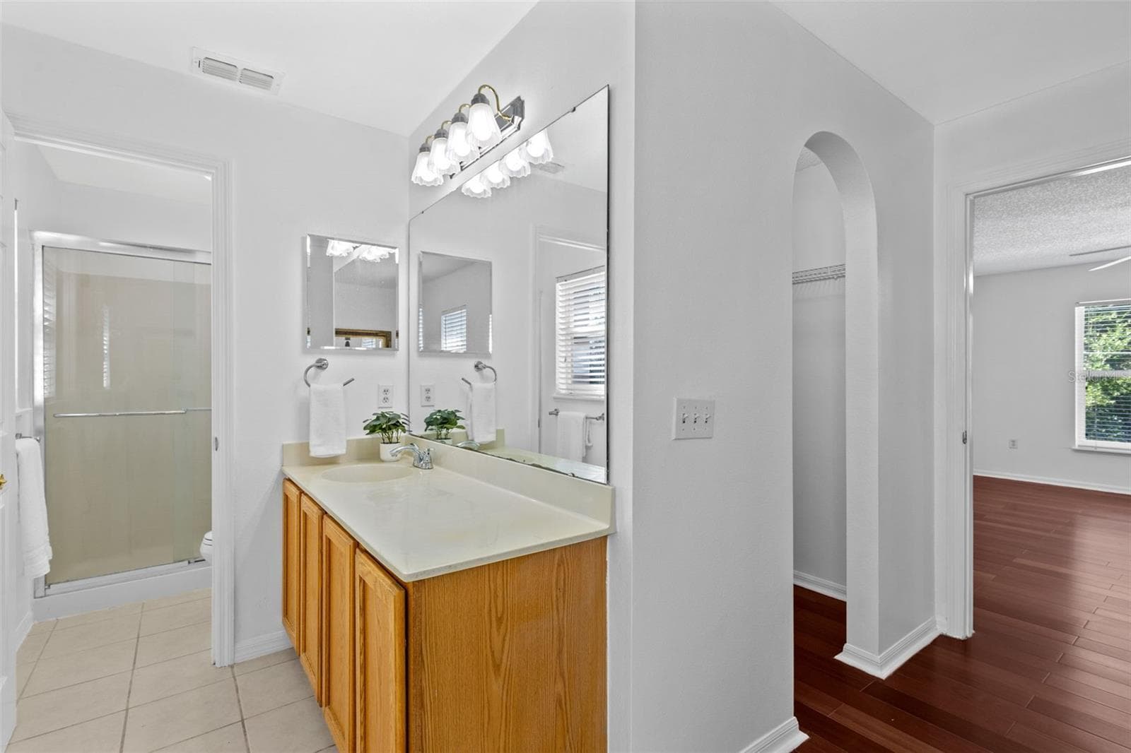 Ensuite Bathroom - 1316 HONEY RD, APOPKA