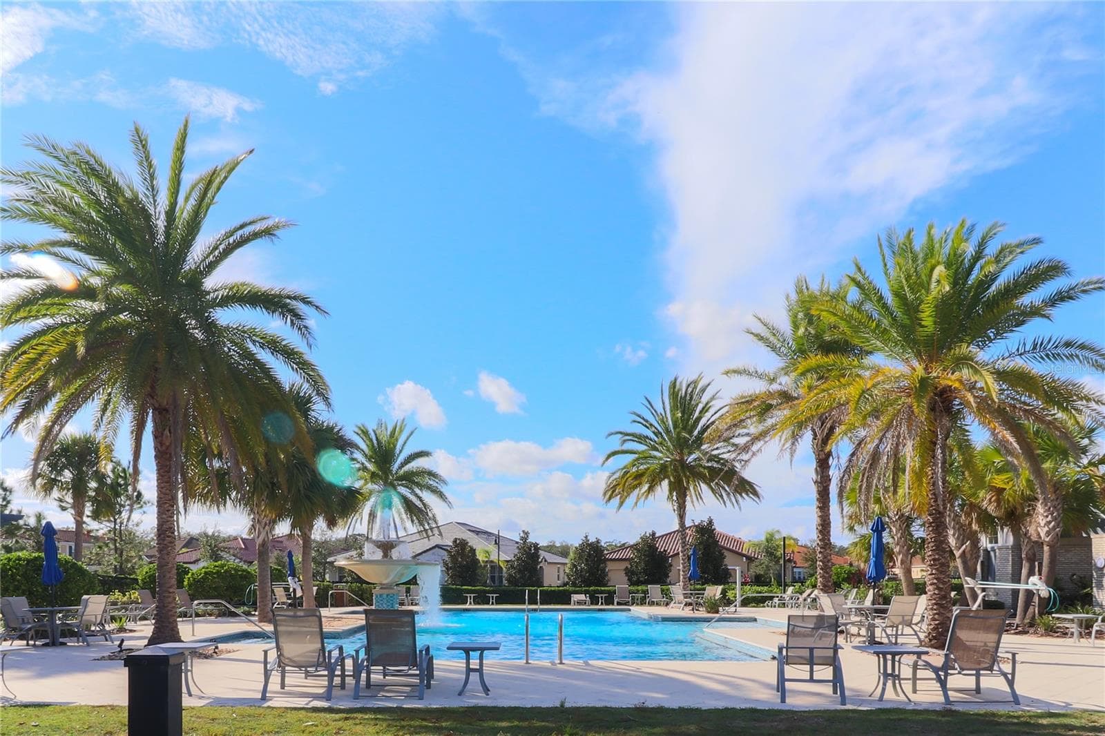 Pool by villas - 2501 AVOLET CT, LAKEWOOD RANCH