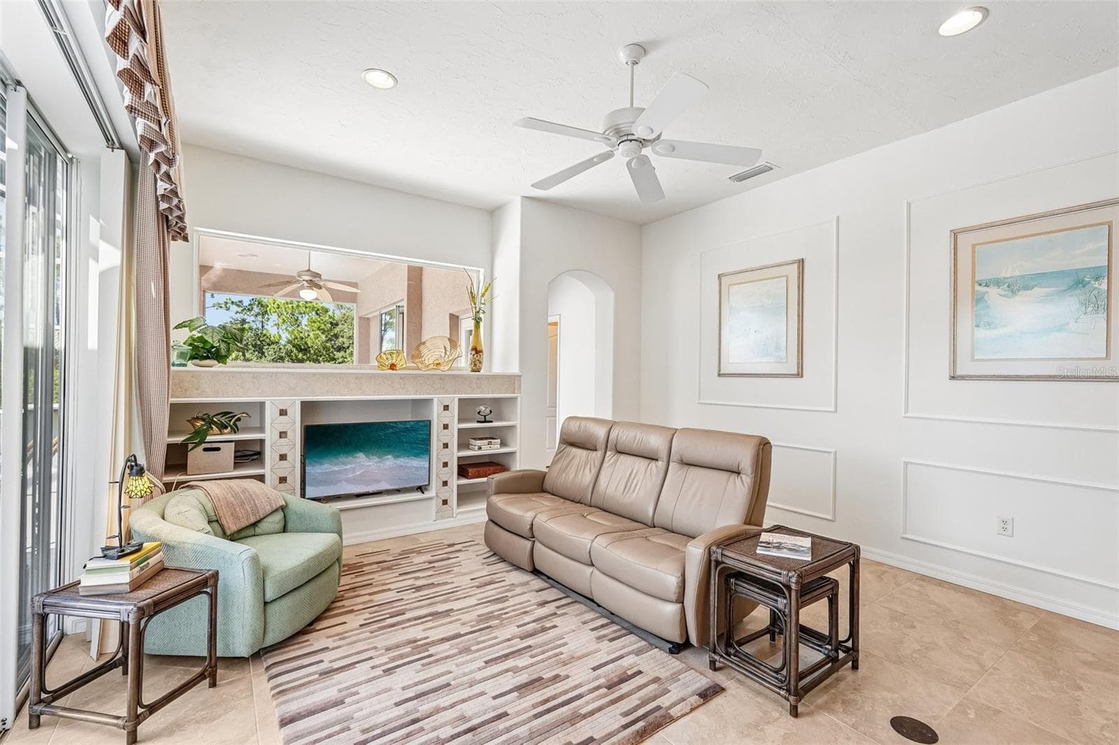 Family room - 618 WILD PINE WAY, VENICE