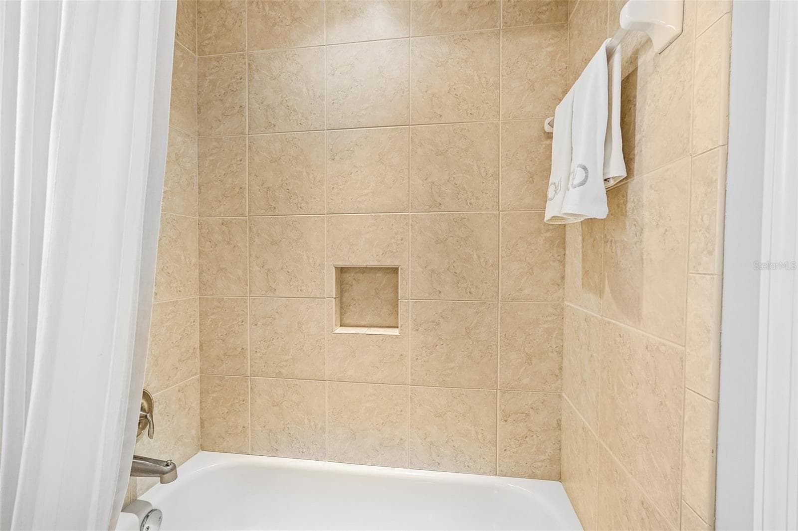 2nd bath - 618 WILD PINE WAY, VENICE