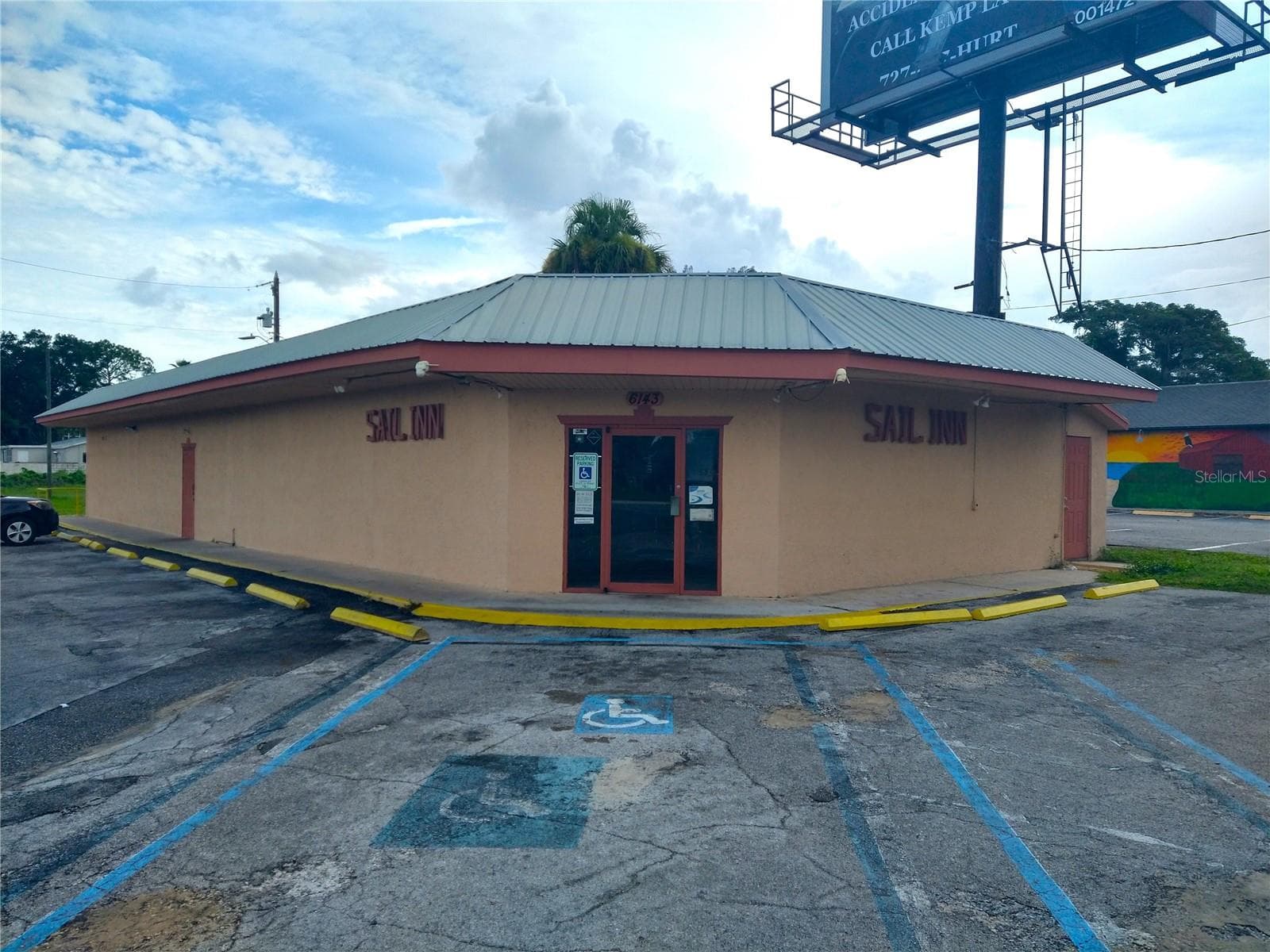 Restaurant at 6143 MASSACHUSETTS AVE, NEW PORT RICHEY, photo 23 of 34