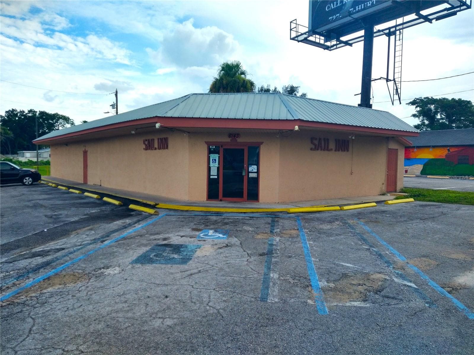 Restaurant at 6143 MASSACHUSETTS AVE, NEW PORT RICHEY, photo 26 of 34