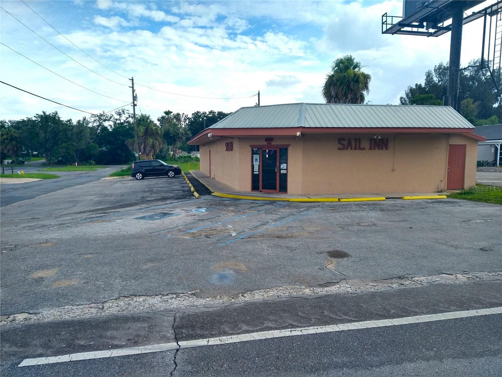 Restaurant at 6143 MASSACHUSETTS AVE, NEW PORT RICHEY, photo 27 of 34