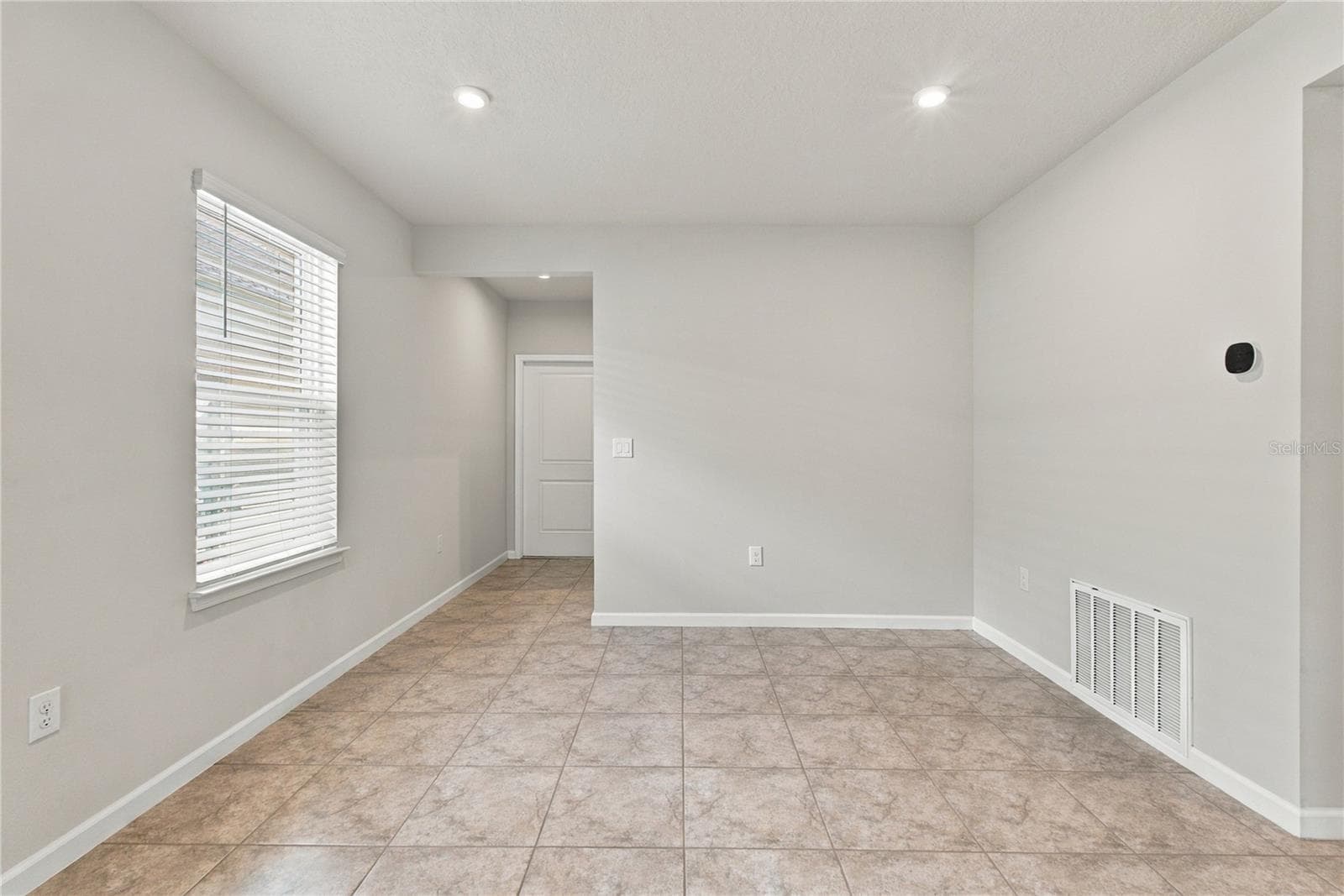Dining Room from Kitchen - 17973 DAIRY FARM CT, LAND O LAKES