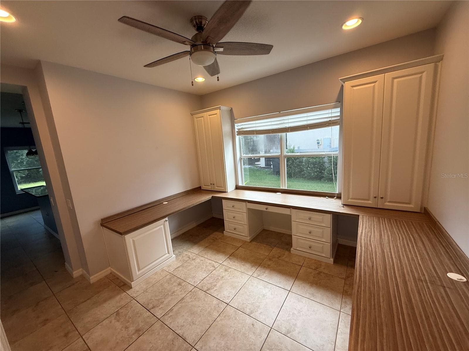 Single Family Residence at 12196 ALACHUA LN, VENICE, photo 9 of 22