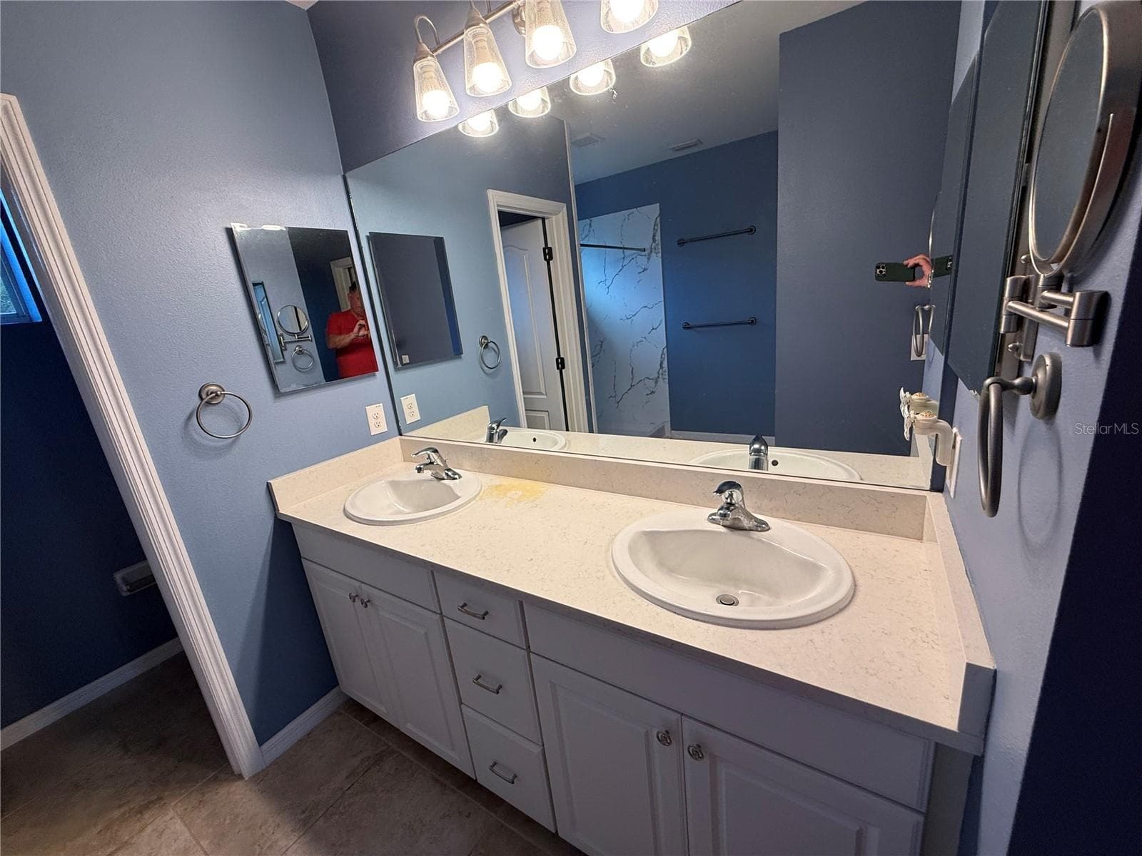 Single Family Residence at 12196 ALACHUA LN, VENICE, photo 13 of 22