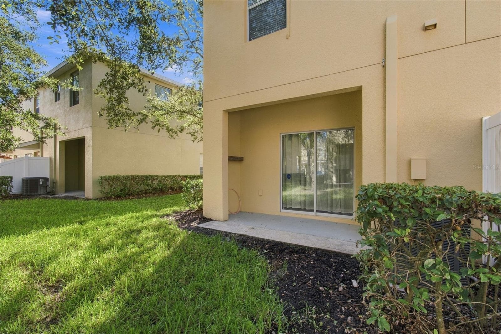 Townhouse at 8524 GABLEBEND WAY, TAMPA, photo 6 of 52