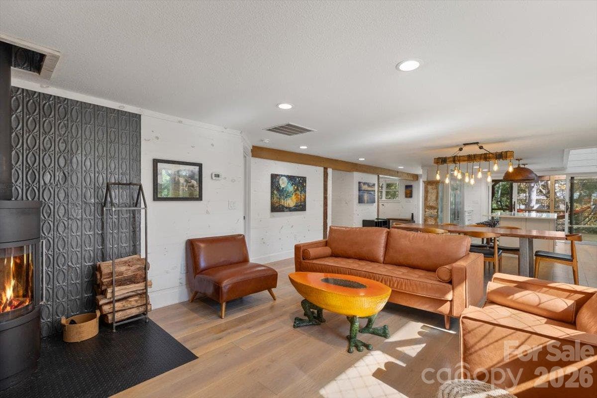 Single Family Residence at 85 Hillcrest Drive, Highlands, photo 6 of 77