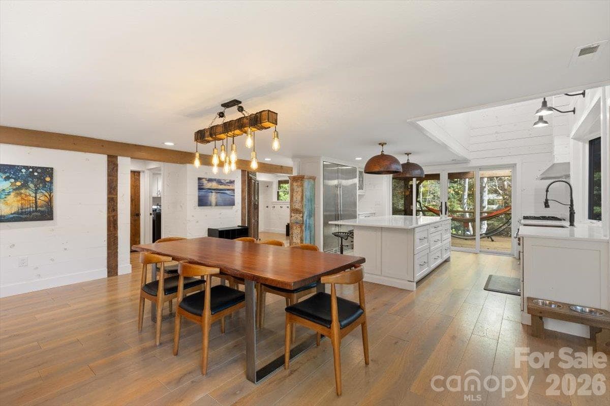 Single Family Residence at 85 Hillcrest Drive, Highlands, photo 8 of 77