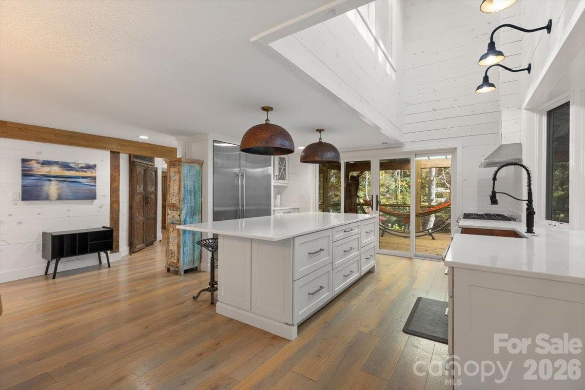 Single Family Residence at 85 Hillcrest Drive, Highlands, photo 14 of 77