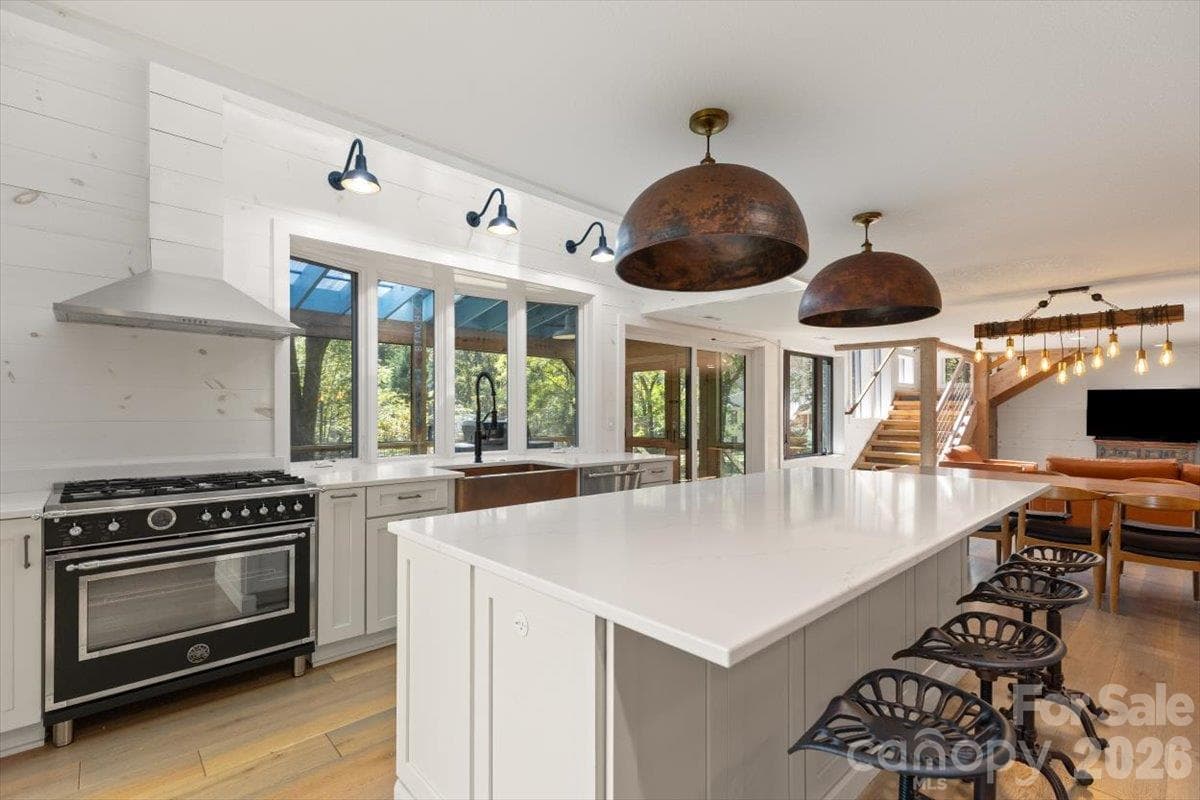 Single Family Residence at 85 Hillcrest Drive, Highlands, photo 16 of 77