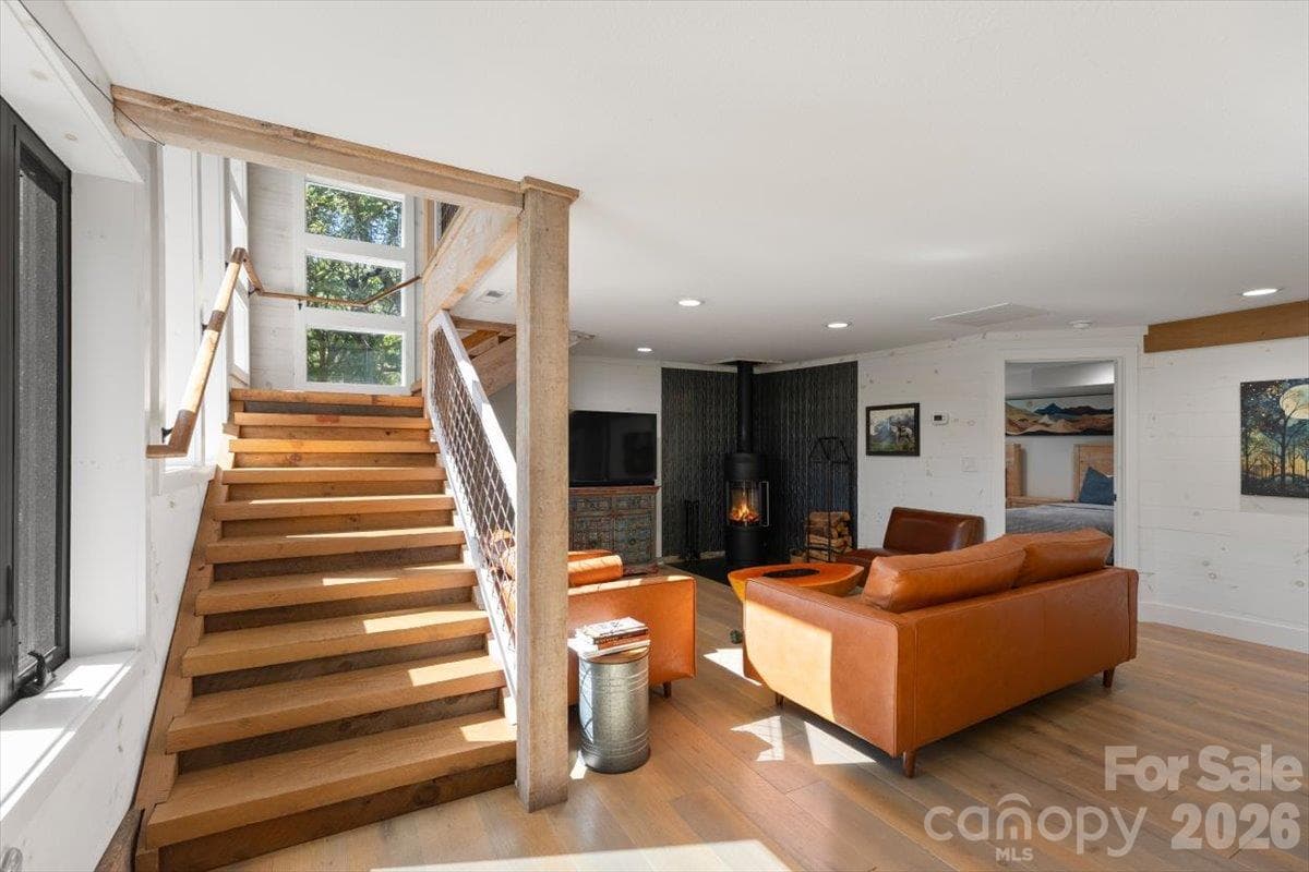 Single Family Residence at 85 Hillcrest Drive, Highlands, photo 22 of 77