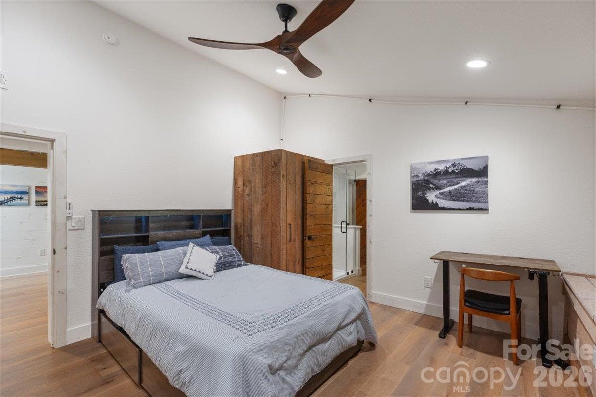 Bonus Room on Main - 85 Hillcrest Drive, Highlands