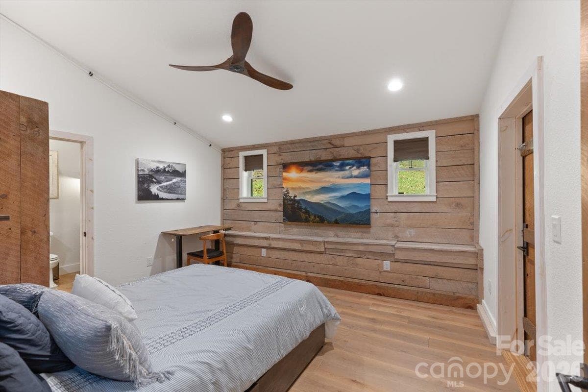 Bonus Room on Main - 85 Hillcrest Drive, Highlands