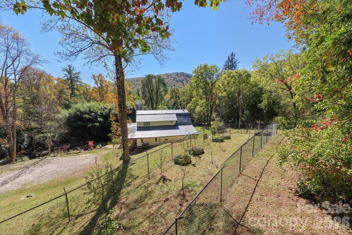 Fenced Garden and Orchard - 85 Hillcrest Drive, Highlands