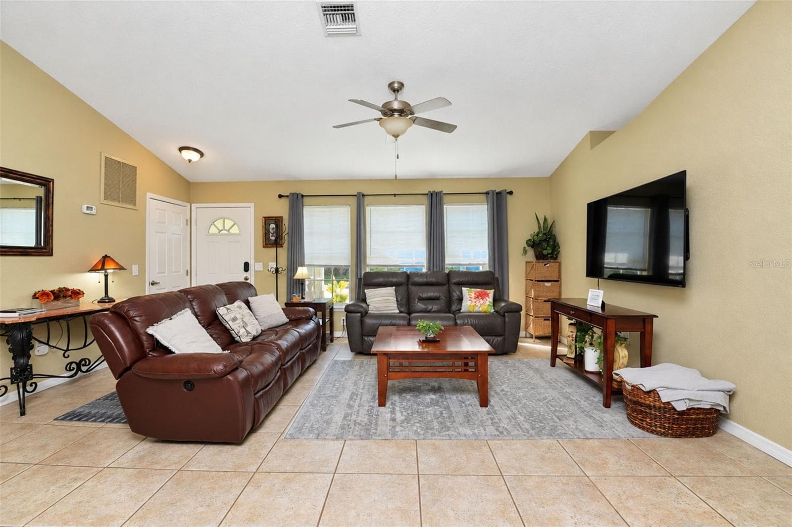 Single Family Residence at 22386 ESPLANADE AVE, PORT CHARLOTTE, photo 2 of 57