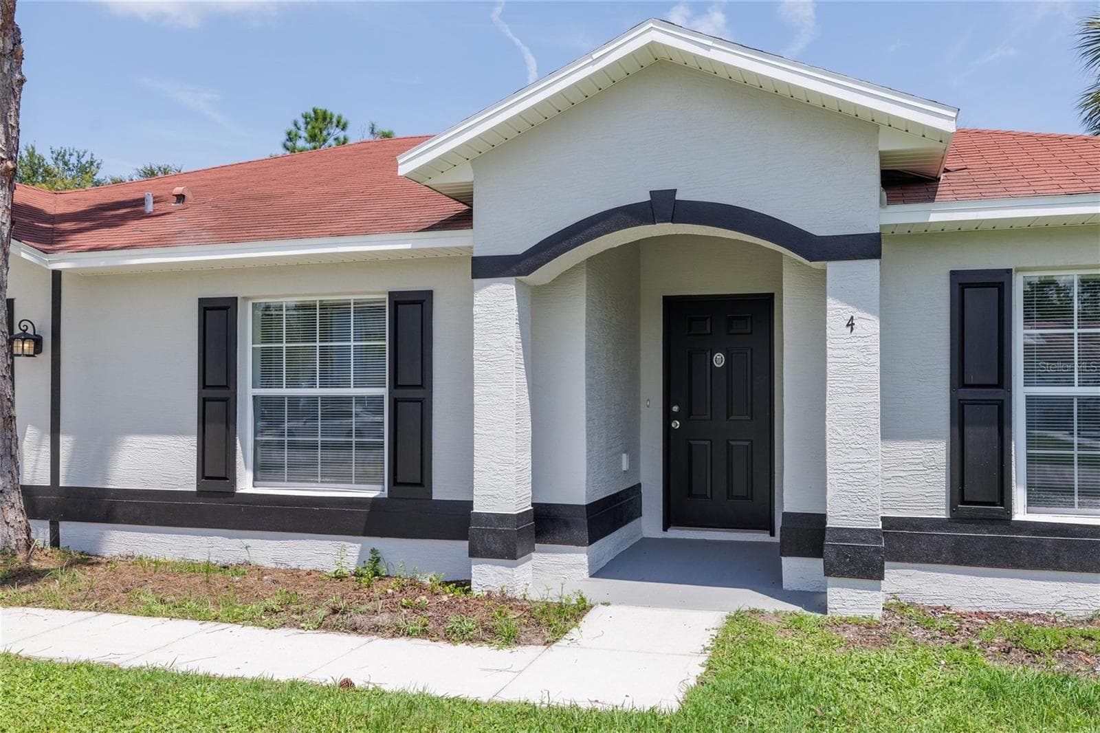 Single Family Residence at 4 PRINCESS RUTH LN, PALM COAST, photo 2 of 7