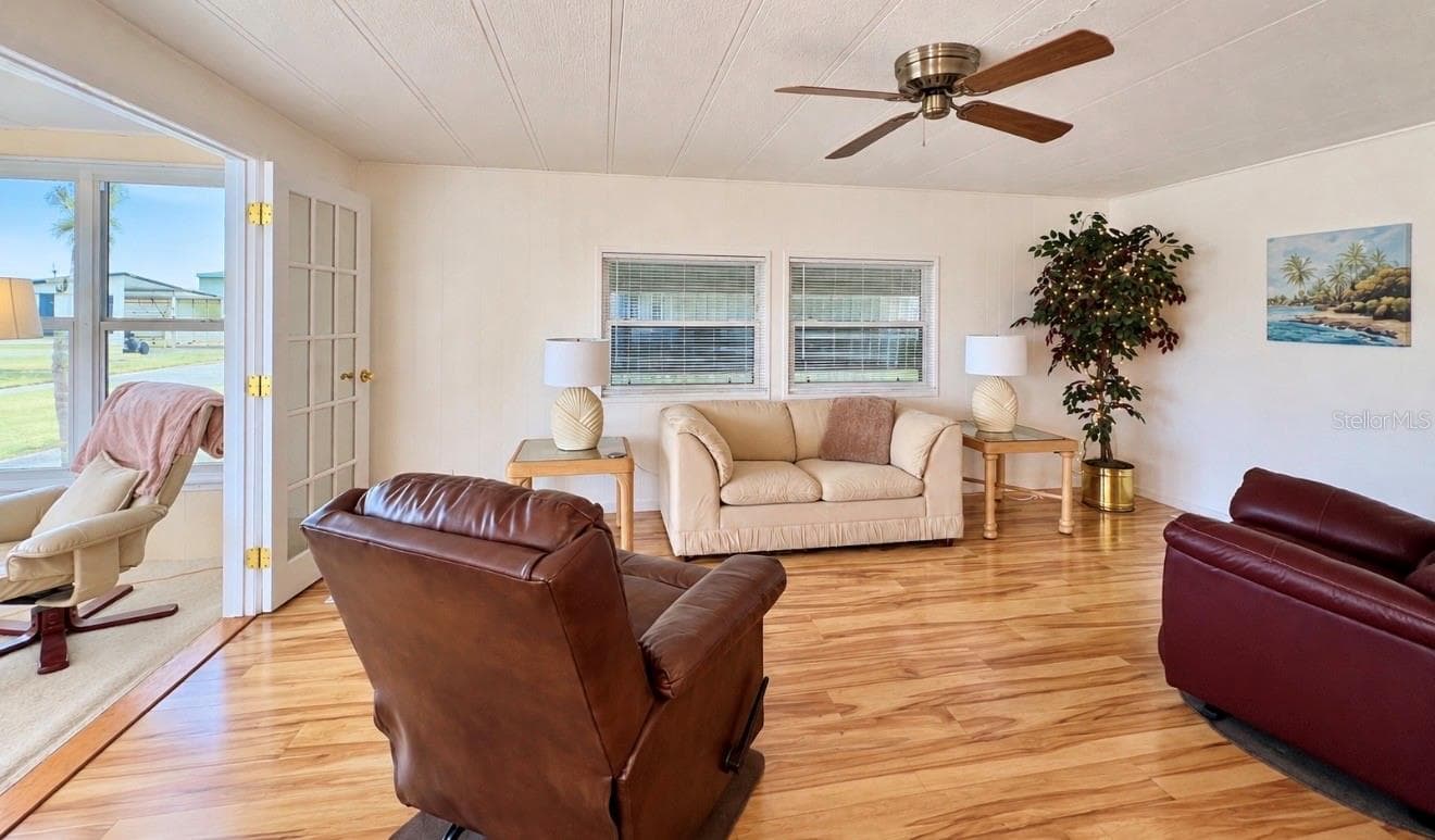 Living room - 1100 BELCHER RD S #663, LARGO